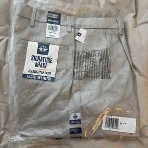 New Dockers Khaki Pants
